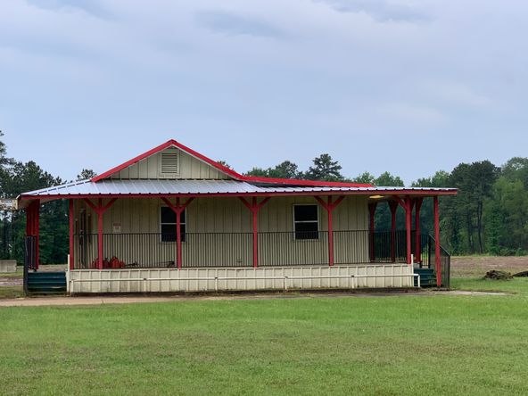 1315 S I -20 Serv Rd, Waskom, TX 75692